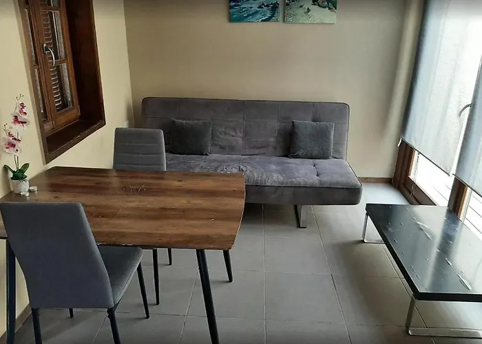 בית נופש With Shared Pool And Views Sabina Alta