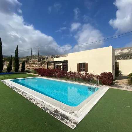Holiday home With Shared Pool And Views