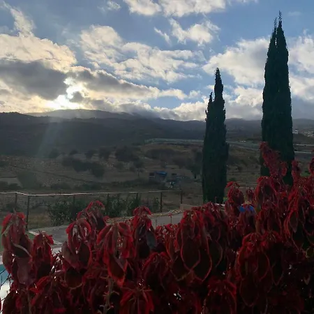 Holiday home With Shared Pool And Views Sabina Alta