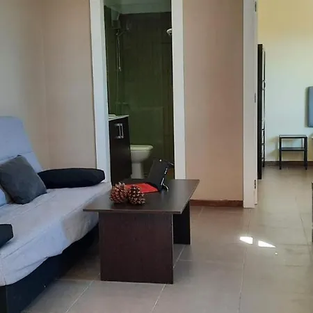 With Shared Pool And Views بيت للعطل *