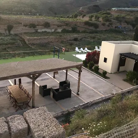 بيت للعطل With Shared Pool And Views Sabina Alta