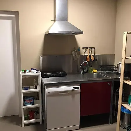 With Shared Pool And Views Sabina Alta